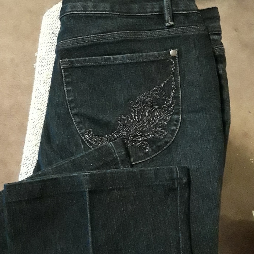 Gloria Vanderbilt jeans